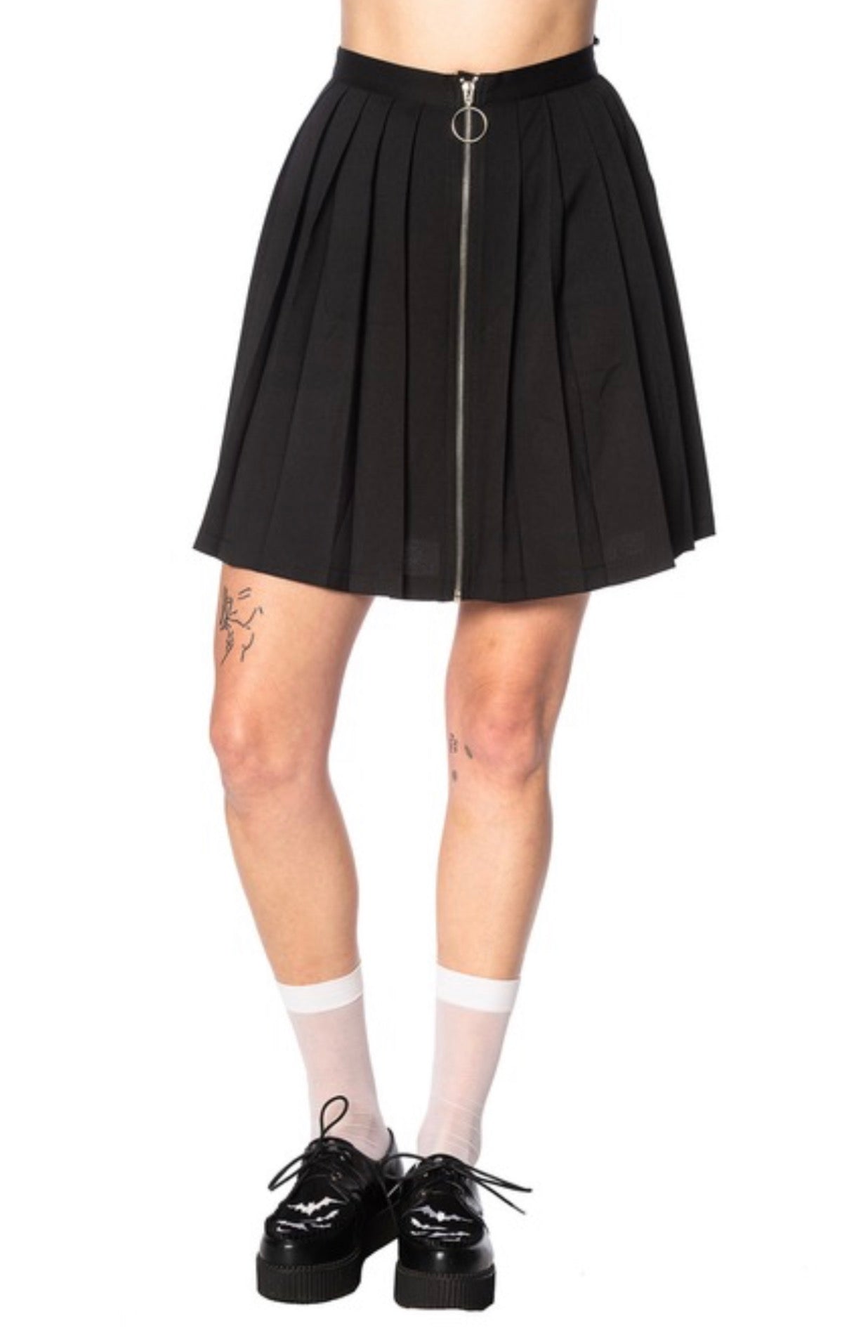 URBAN VAMP PLEATS SKIRT