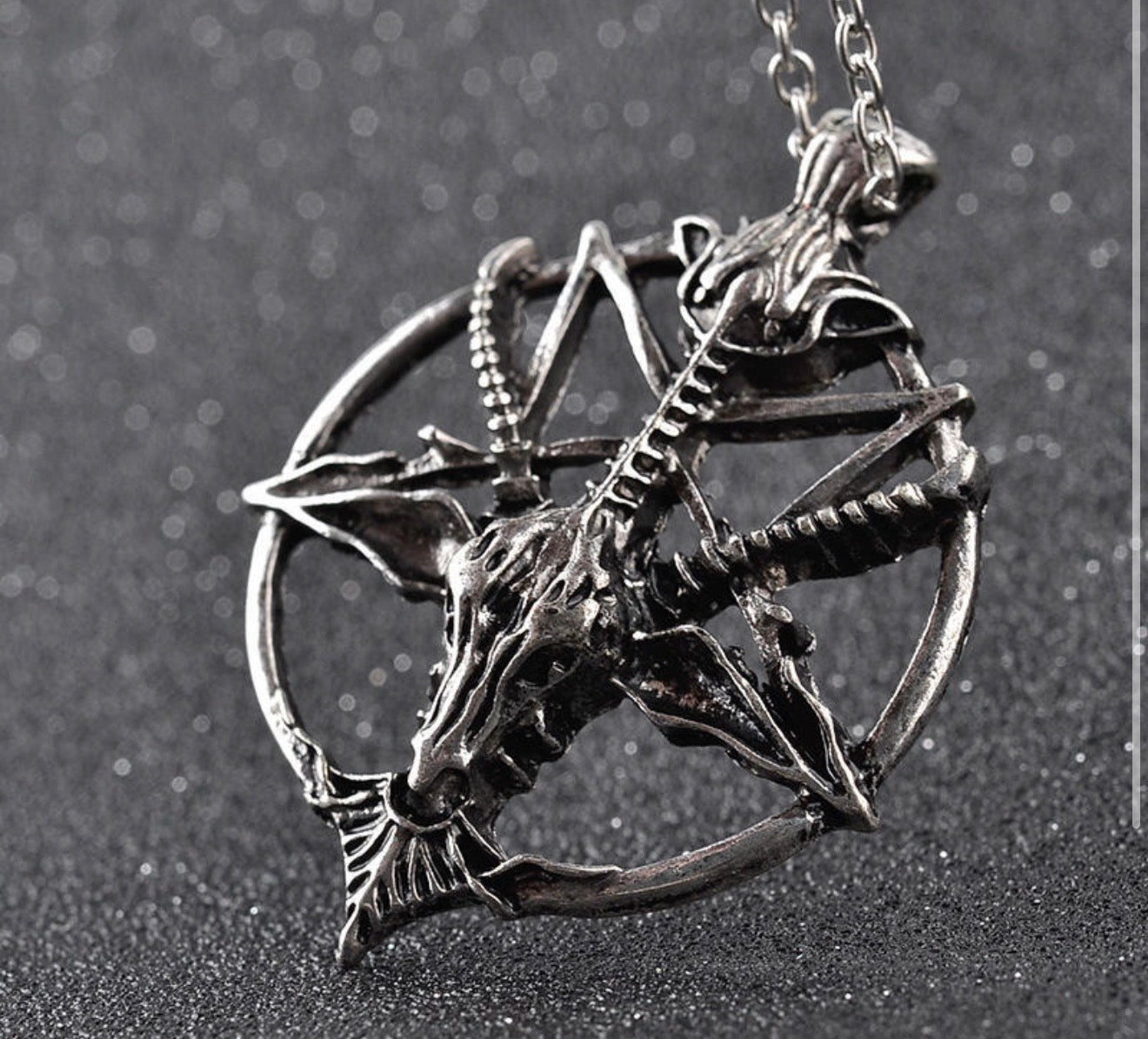 Bw necklace-Model 10