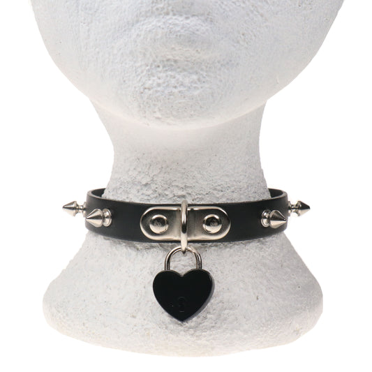 NB322A	 1 ROW  BLACK HEART LEATHER NECKBAND