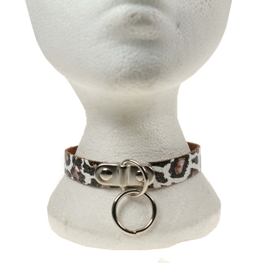 NB239	 1 Row Handle Plate with Small Ring Leather Neckband Leopard