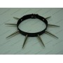 Lederen halsband met spikes